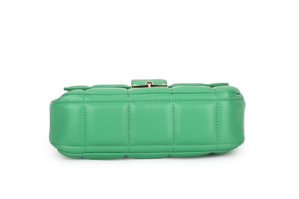 Luxury Quilted Leather Shoulder Bag with Chain Strap – Elegant & Compact - Image 10